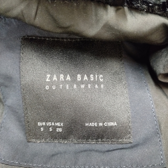 Zara Black Puffer Jacket with Fur Hood - Picture 11 of 11